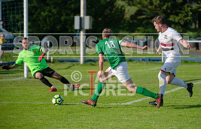 Guernsey v Upton Park-29 - GUERNSEY v UPTON PARK