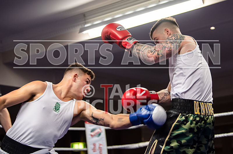 Sparring Bout-7_Casey De La Mare v Billy Poullain-18 - Sparring Bout-7_Casey De La Mare v Billy Poullain