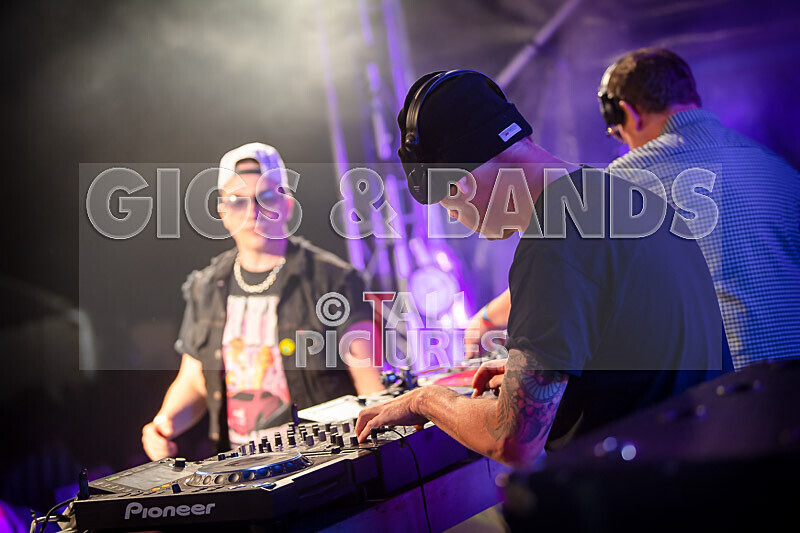 Scratch Perverts  Killa Kela-38 - SCRATCH PERVERTS & KILLA KELA