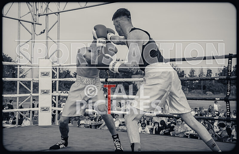 BOUT 11 - Raging Bull Jay Rive v Reece the Bomber Blondel-42 - BOUT 11 - 'Raging Bull' Jay Rive v Reece 'the Bomber' Blondel