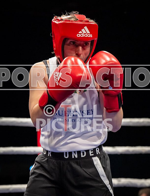 BOUT 6- Emma Martin v Stephanie Adlington-45 - BOUT 6: Emma Martin v Stephanie Adlington