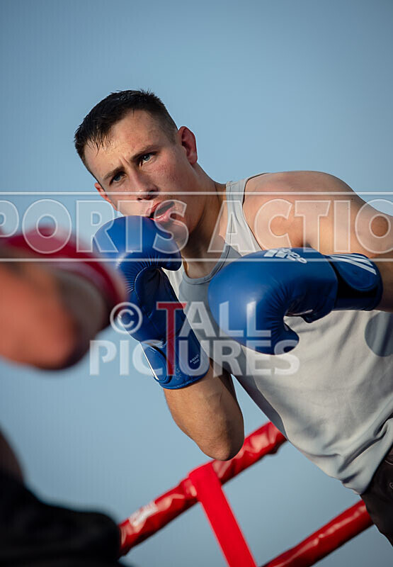 BOUT 9 - Jan -the Destroyer- Dame v Tom Schmiedhuber-40 - BOUT 9 - Jan 'the Destroyer' Dame v Tom Schmiedhuber