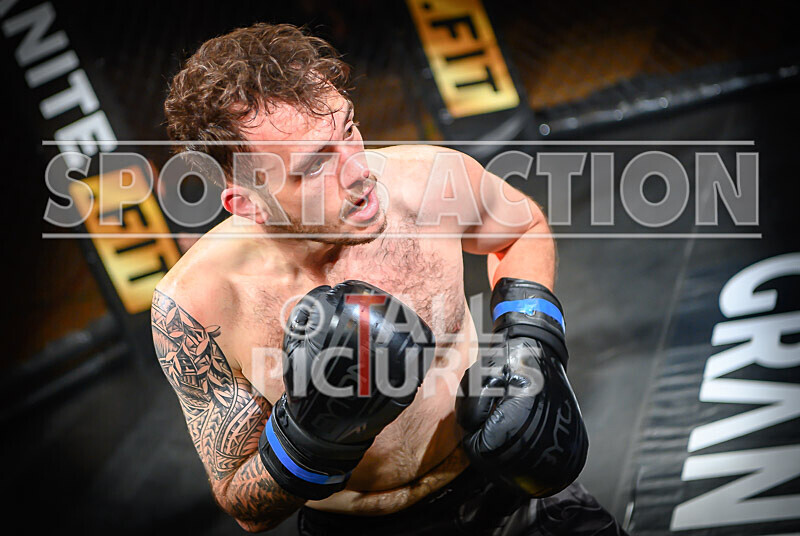 BOUT- 1 - Joe Wilson v Jake Fletcher-38 - BOUT: 1 - Joe Wilson v Jake Fletcher