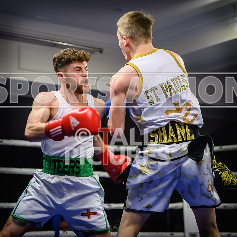 BOUT- 10 - Tom Teers v Shane Smith-34 - BOUT: 10 - Tom Teers v Shane Smith