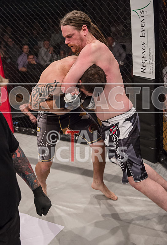 Chris Martin v Luke Riley-8 - BOUT 13