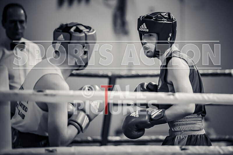 BOUT 4 - Ross Vining v Lewis Oyler-8 - BOUT 4 - Ross Vining v Lewis Oyler