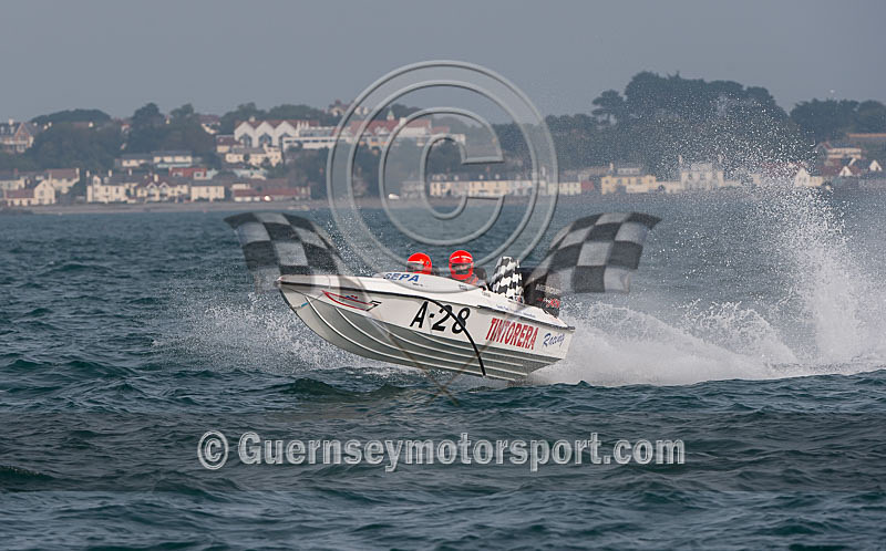 Worlds Powerboats_2014_Race-2-257 - UIM CLASS 3A & 3B WORLD OFFSHORE CHAMPIONSHIP_RACE-2