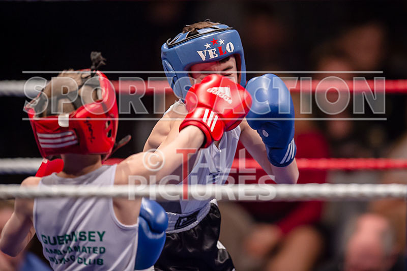 BOUT-2 - Arnie Watson v Noah Merriman-19 - BOUT-2 - Arnie Watson v Noah Merriman