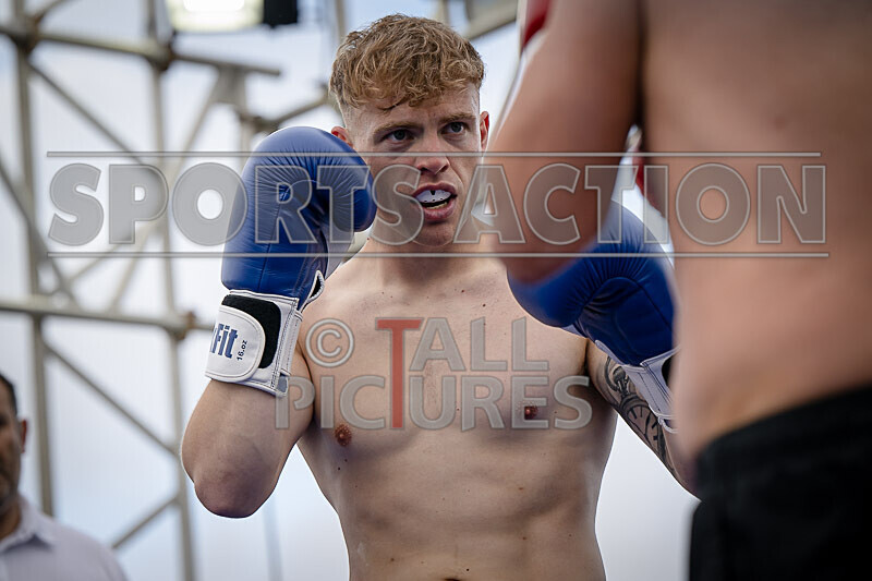 BOUT 10 Gareth the Marksman Morgan v Callum the Cannon Beausire-28 - BOUT 10- Gareth 'the Marksman' Morgan v Callum 'the Cannon' Beausire