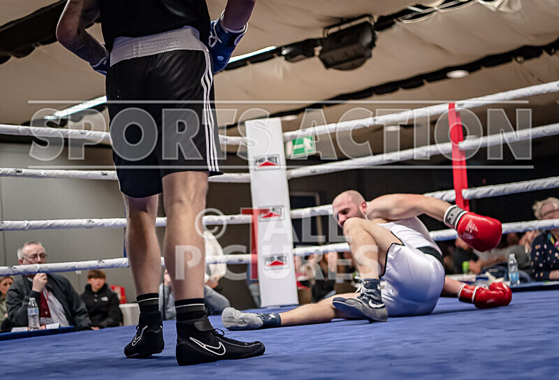 BOUT 8 - Rusian Gogercaks v Ricky Barrett-31 - BOUT 8 - Rusian Gogercaks v Ricky Barrett