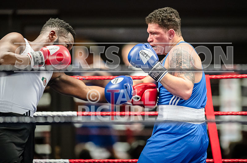 BOUT-7_Oblie Botchway v Mason Small-18 - BOUT-7_Oblie Botchway v Mason Small