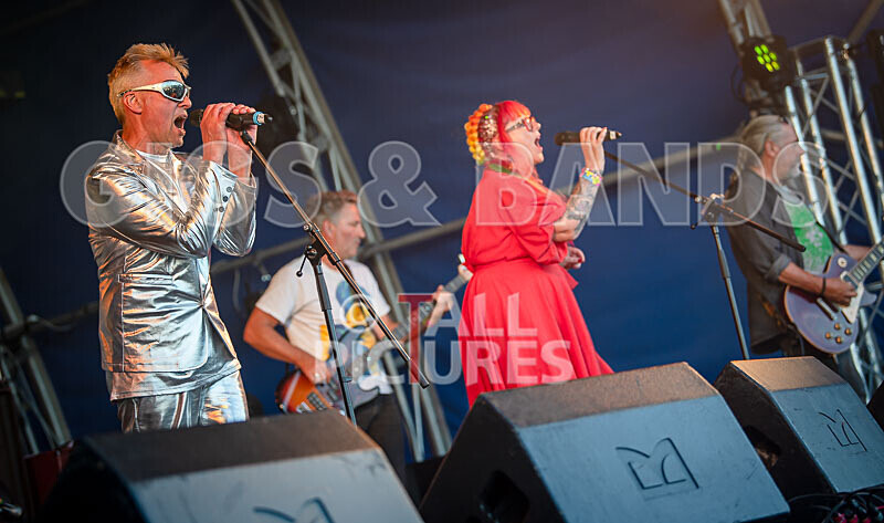 The Sacred Hearts-123 - THE SACRED HEARTS