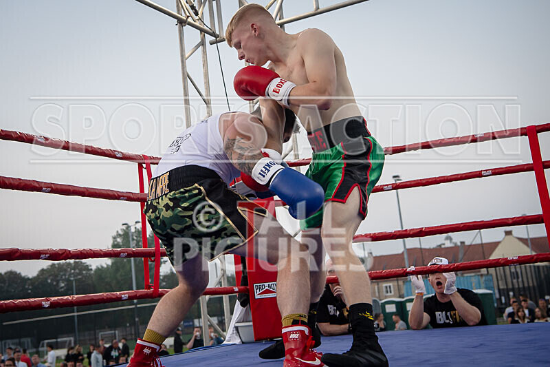 BOUT 17 - Luke Robert v Casey De La Mare-18 - BOUT 17 - Luke Robert v Casey De La Mare
