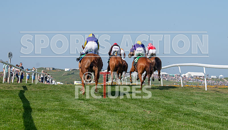 Guernsey Race Club Horse Racing 2018-11 - GUERNSEY RACE CLUB BANK HOLIDAY 2018