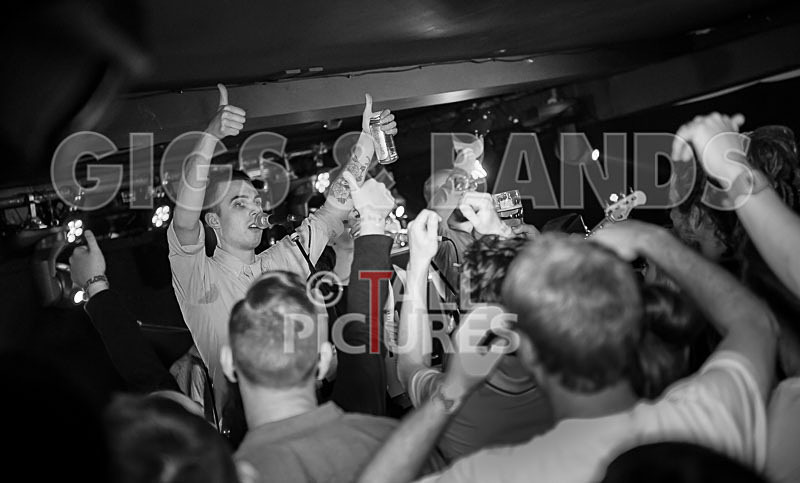 The Skints-10 - THE SKINTS