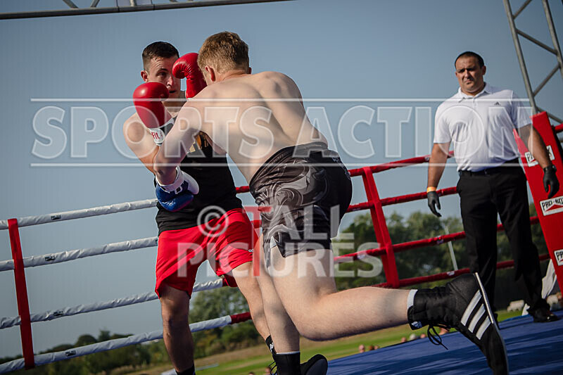 BOUT 1 - Ivan -El Terrible- v Elliot Cocket-16 - BOUT 1 - Ivan 'El Terrible' Donaldson v Elliot Cocket