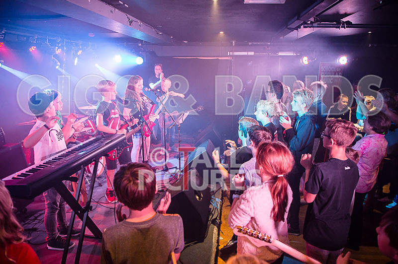 Clash of the Bloosers-20 - CLASH OF THE BLOOSERS