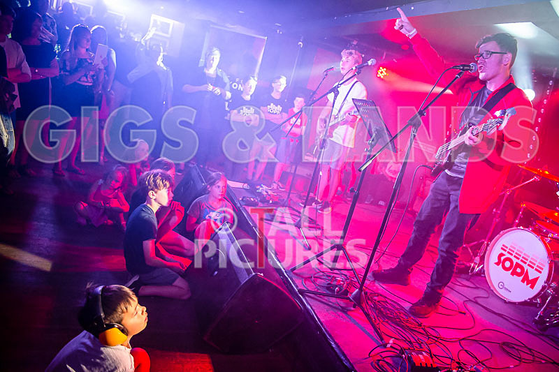 Motionless-15 - MOTIONLESS