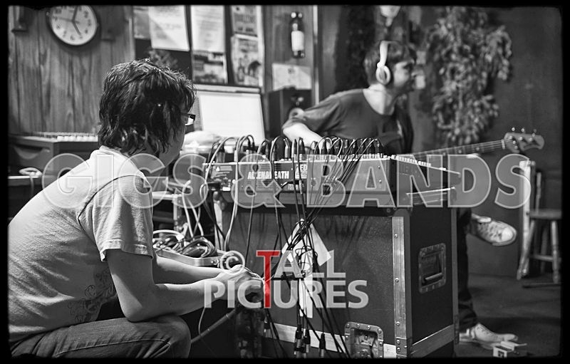 Teaspoonriverneck Studio Session-54_BW - TEASPOONRIVERNECK