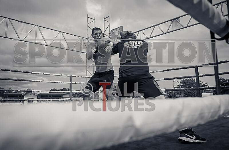 BOUT 4- Rollo 9 and a Half Digits v Tony Foxey Fox-48 - BOUT 4- Rollo '9 and a Half Digits' v Tony 'Foxey' Fox