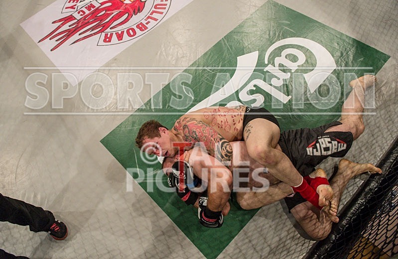 Lock-in Guernsey_2013_Bout-15-33 - BOUT-15