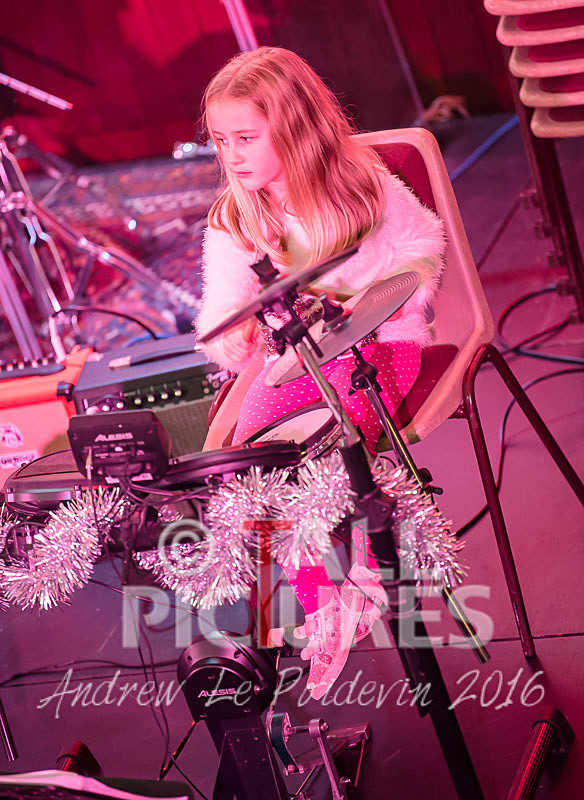 SoPM Christmas Concert 2016-53 - SCHOOL OF POPULAR MUSIC CHRISTMAS CONCERT 2016