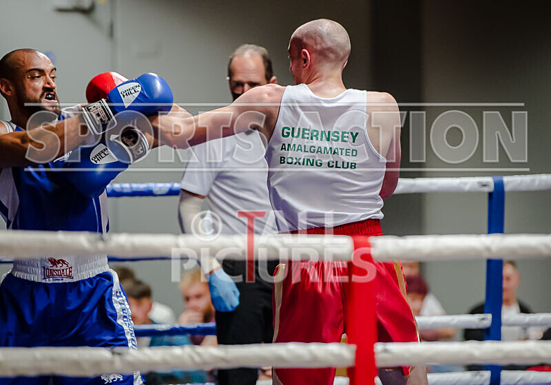 BOUT 9_Cameron Hards v Mark Pitt-7 - BOUT 9_Cameron Hards v Mark Pitt