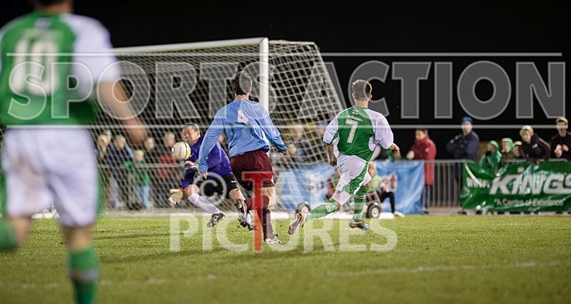 Guernsey FC v Horley Town-30 - GUERNSEY FC v HORLEY TOWN