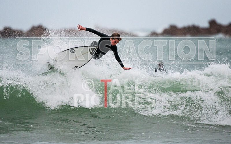 Surfing_01-11-2020-90 - SURFING AT VAZON BAY GUERNSEY