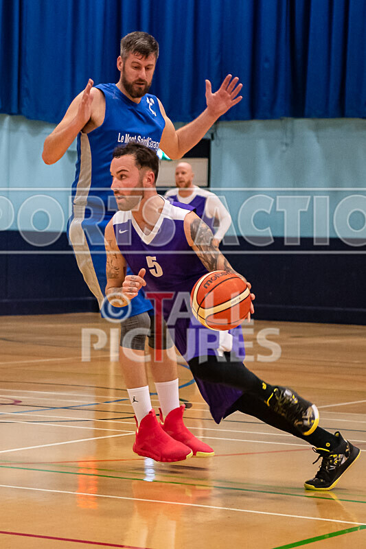 Le Mont Saint v Mayside_01-11-2019-21 - LE MONT SAINT STORM v MAYSIDE
