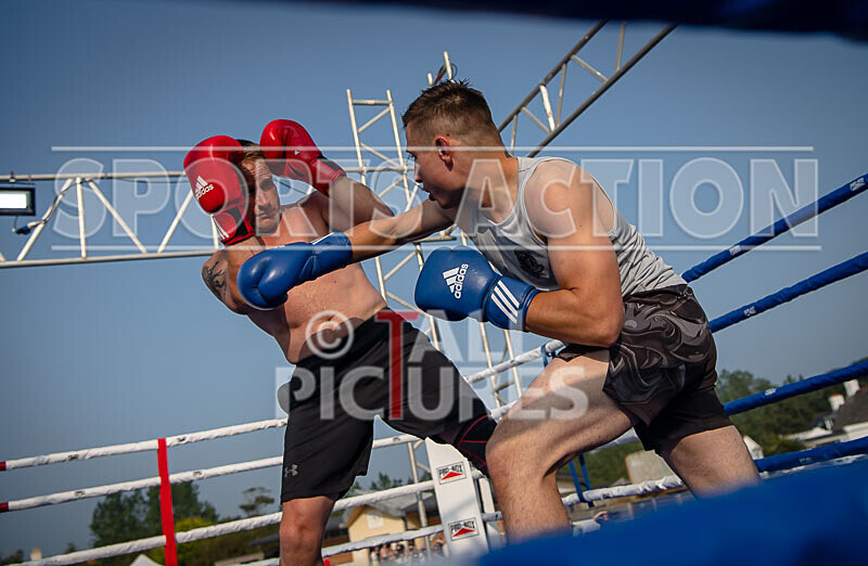 BOUT 9 - Jan -the Destroyer- Dame v Tom Schmiedhuber-21 - BOUT 9 - Jan 'the Destroyer' Dame v Tom Schmiedhuber