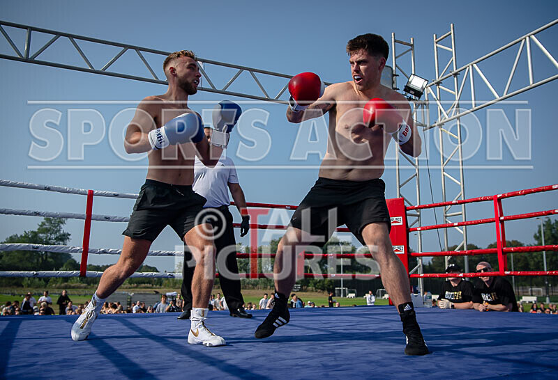 BOUT 3 - Josh -All the Way- Gray v Ed -No Fear- Sebire-8 - BOUT 3 - Josh 'All the Way' Gray v Ed 'No Fear' Sebire