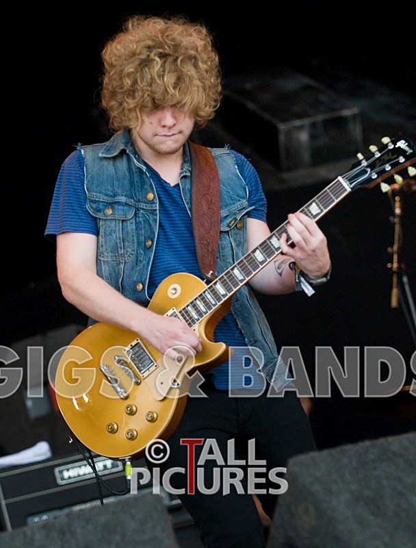 Cage the Elephant-22 - CAGE THE ELEPHANT