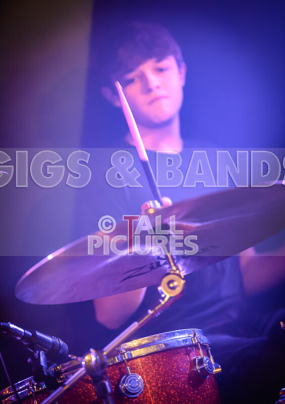 Motionless-9 - MOTIONLESS