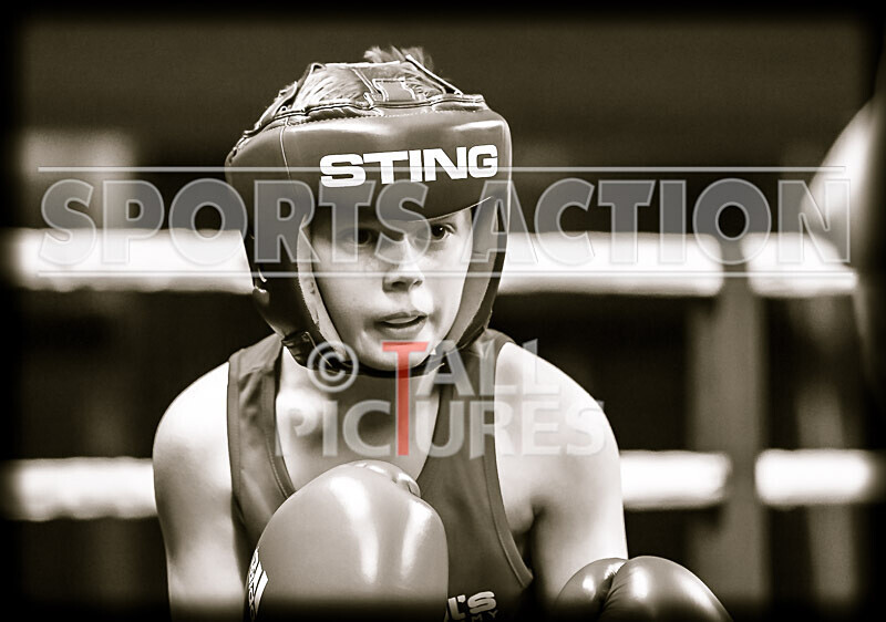 BOUT- 1 - Liam Duff v Jude Hudson-18 - BOUT: 1 - Liam Duff v Jude Hudson