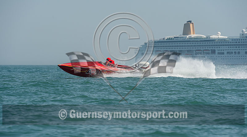 Powerboat Racing_18-05-2014-70 - RACE-4 FERMAIN/FERRIERE