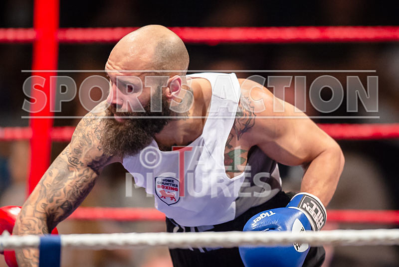 BOUT-13 - Oblie Botchway v Lewis Oakford-12 - BOUT-13 - Oblie Botchway v Lewis Oakford