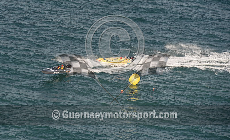Worlds Powerboats_2014_Race-1-405 - UIM CLASS 3A & 3B WORLD OFFSHORE CHAMPIONSHIP_RACE-1
