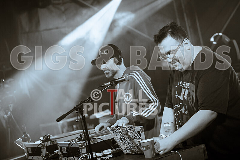 The Nextmen-28 - THE NEXTMEN