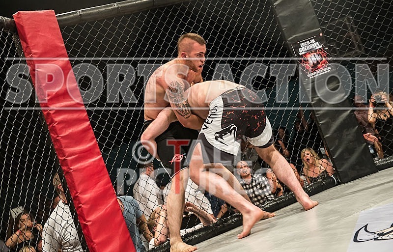 Cage Fighting_2012_Bout 11-49 - BOUT-11