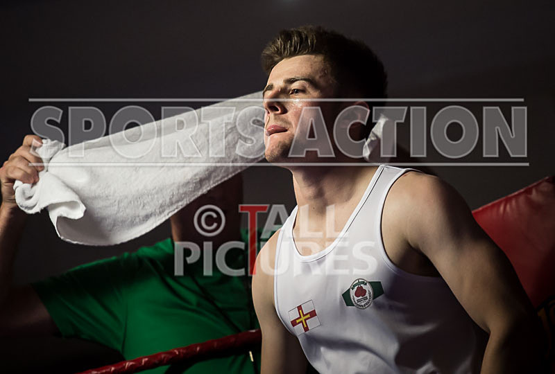 Bout 10_Chris Summer v Joe Jones-31 - BOUT 10_Chris Summer v Joe Jones