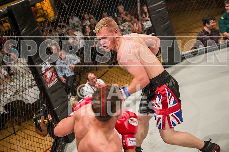 Cage Fighting_2012_Bout 2-25 - BOUT-2