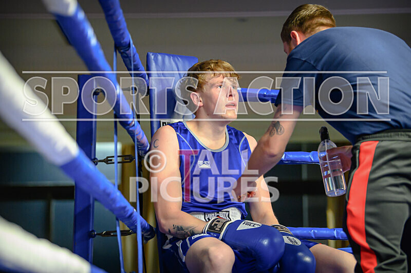 BOUT 5- Martin Kublickis v Robbie Chipcase-6 - BOUT 5 - Martin Kublickis v Robbie Chipcase