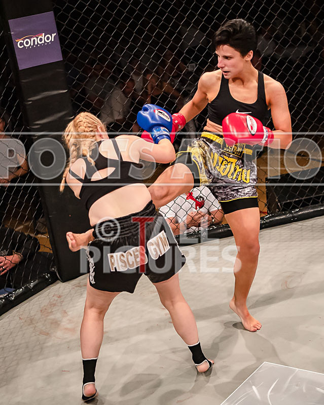 BOUT-7- Carol Crowther v Charise Mourant-31 - BOUT-7 Carol Crowther v Charise Mourant