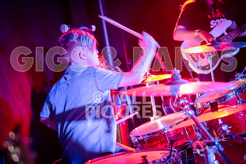 Shameless-19 - SHAMELESS