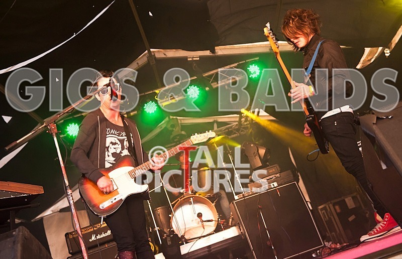 Gaa Gaas featuring Brobots-13 - THE GAA GAAS