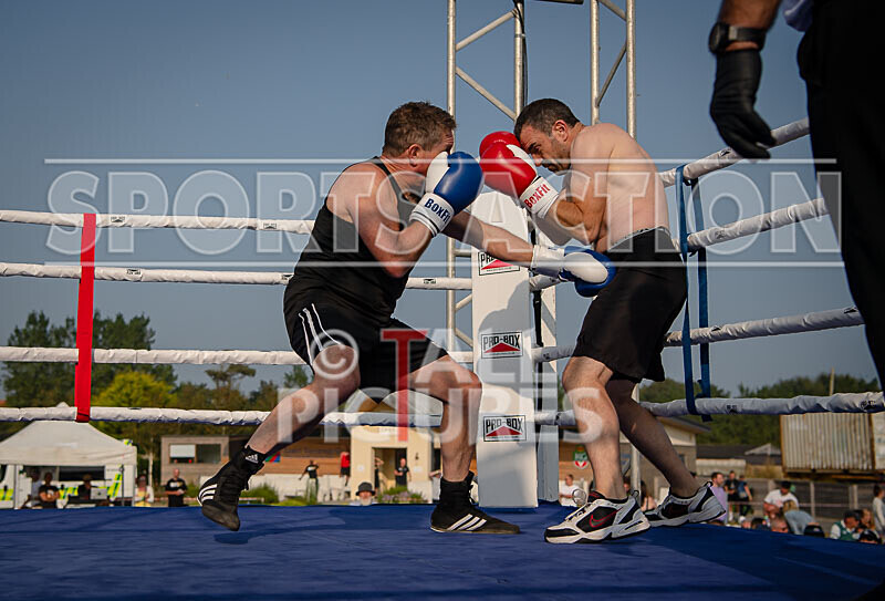 BOUT 8 - Roland -the Doc- Archer v -Dangerous- Trevor Morris-26 - BOUT 8 - Roland 'the Doc' Archer v 'Dangerous' Trevor Morris
