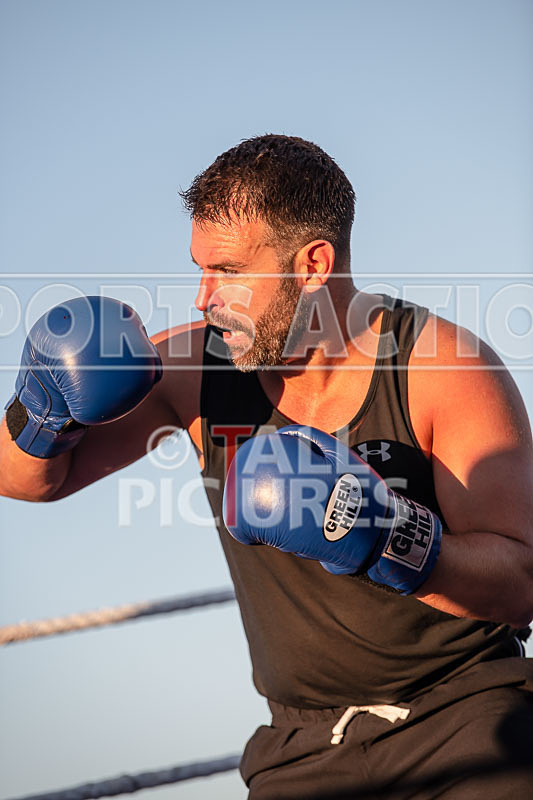 BOUT-10- Rob The Hammer Newton v Lee Alan Ted  Reggie Renouf-18 - BOUT-10 Rob 'The Hammer' Newton v Lee' Alan, Ted & Reggie' Renouf