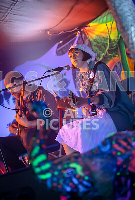 Grace and Elliot-7 - GRACE AND ELLIOT