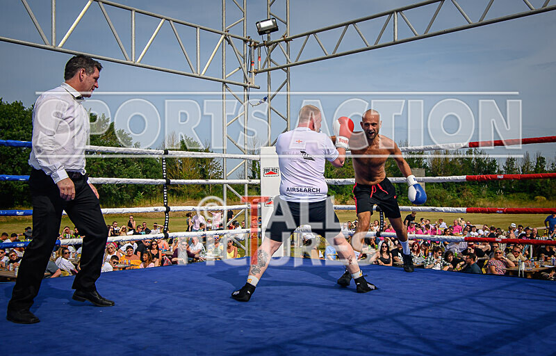 BOUT 3 - Dangerous Dan Cavanagh v Tim Scrappy Doo Rogers-32 - BOUT 3 - 'Dangerous' Dan Cavanagh v Tim 'Scrappy Doo' Rogers